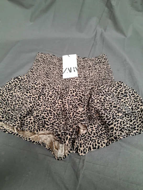 ZARA CHEETAH PRINT MINI SKIRT - SMALL