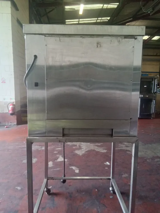 COMMERCIAL BKI SINGLE ROTISSERIE OVEN