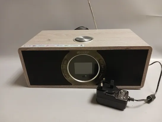 BOXED SHARP PORTABLE DIGITAL RADIO IN GREY 