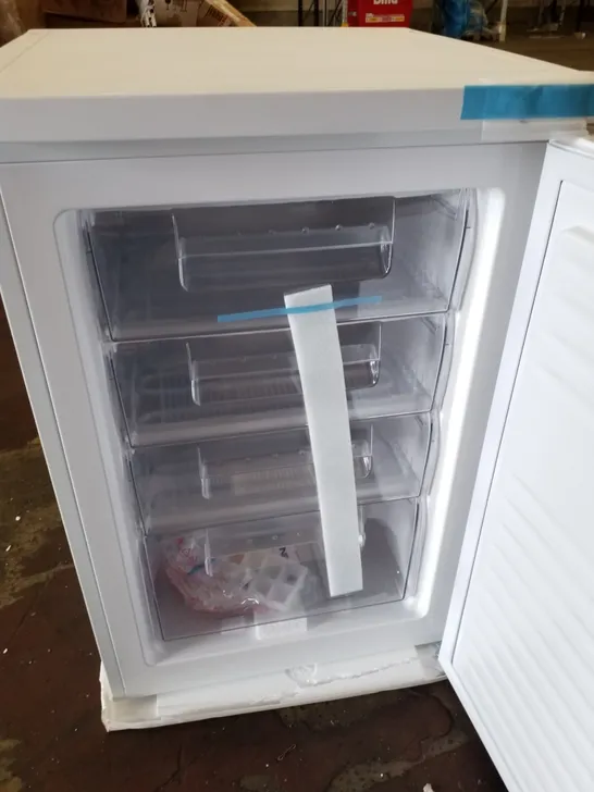 BOXED BRAND NEW ENGLISH ELECTRIC UNDER COUNTER FREEZER WHITE EEF085H