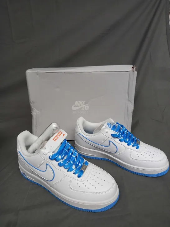 BOXED PAIR OF NIKE AIR FORCE 1 07 WHITE/SKY BLUE UK SIZE 6