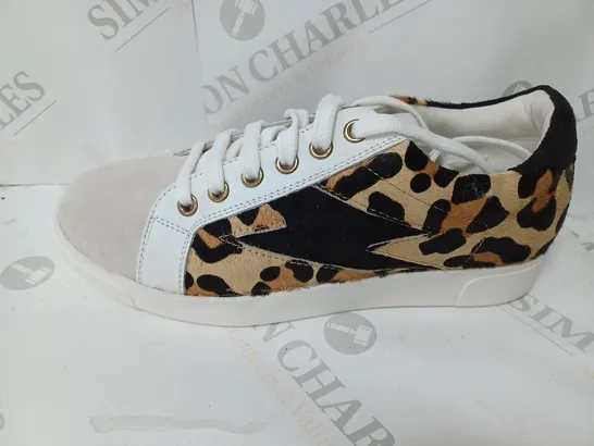 DUNE ENERGISE TRAINERS LEOPARD SIZE 5