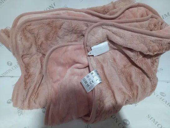 COZEE HOME HEATED BLANKET IN PINK