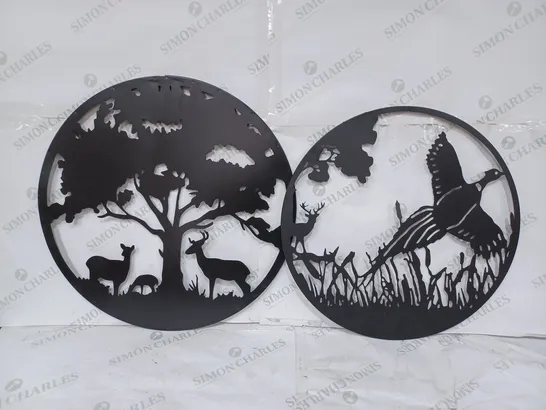 SET OF 2 ASSORTED METAL FOREST THEMED DÉCOR ITEMS