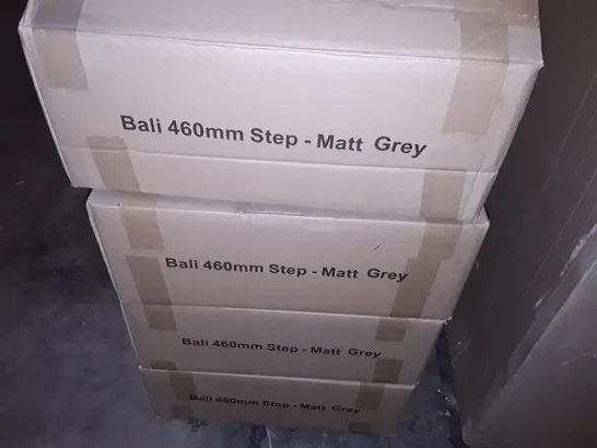 LOT OF 4 BOXED BALI 460MM STEPS IN MATT GREY