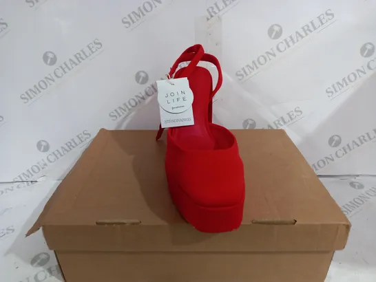 BOXED STRADIVARIUS SATIN PLATFORM IN RED - UK 7 