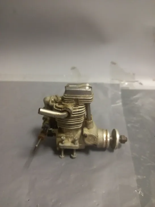 FS 21 RC PETROL ENGINE 