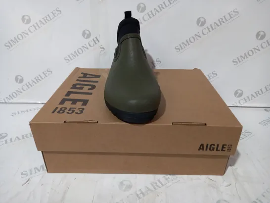 BOXED PAIR OF AIGLE 1853 WATERPROOF ANKLE BOOTS IN OLIVE UK SIZE 6.5