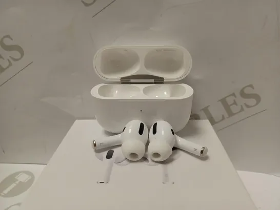 BOXED APPLE AIRPODS PRO (A2190)