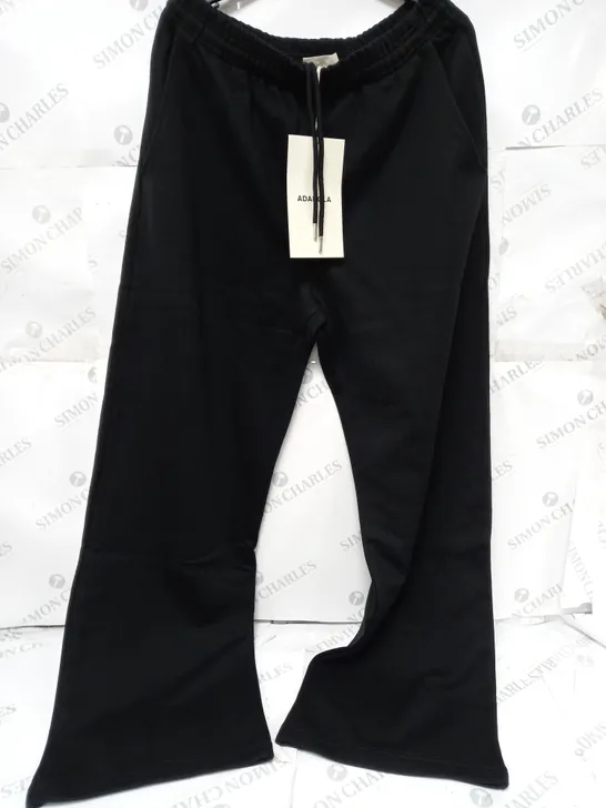 ADANOLA STRAIGHT LEG SWEATPANTS IN BLACK - LARGE