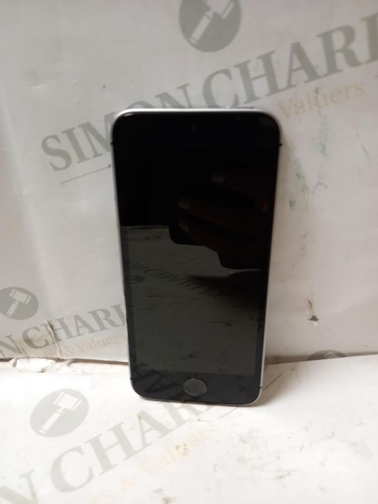 APPLE IPHONE 5 SE - BLACK/SILVER