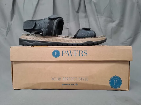 BOXED PAIR OF PAVERS OPEN TOE SANDALS IN BLUE GREY UK SIZE 7