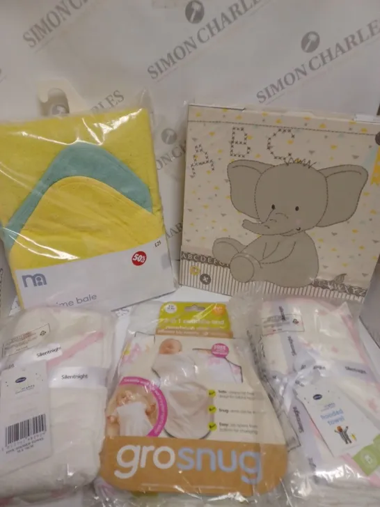 APPROXIMATELY 10 ASSORTED NEW-BORN/BABY PRODUCTS TO INCLUDE HOODED TOWEL, GROSNUG, BATHTIME BALE ETC 