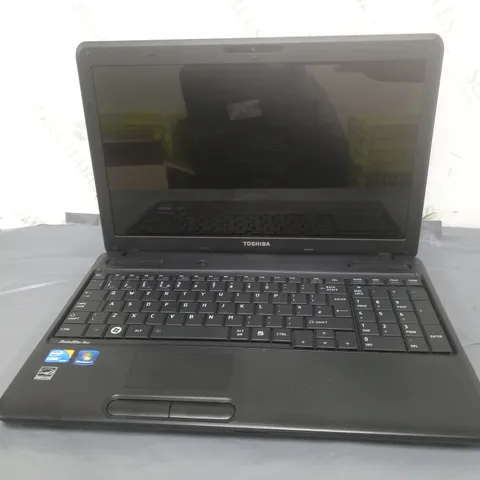 TOSHIBA SATELLITE PRO C660	15 INCH I3 M 370 2.40GHZ