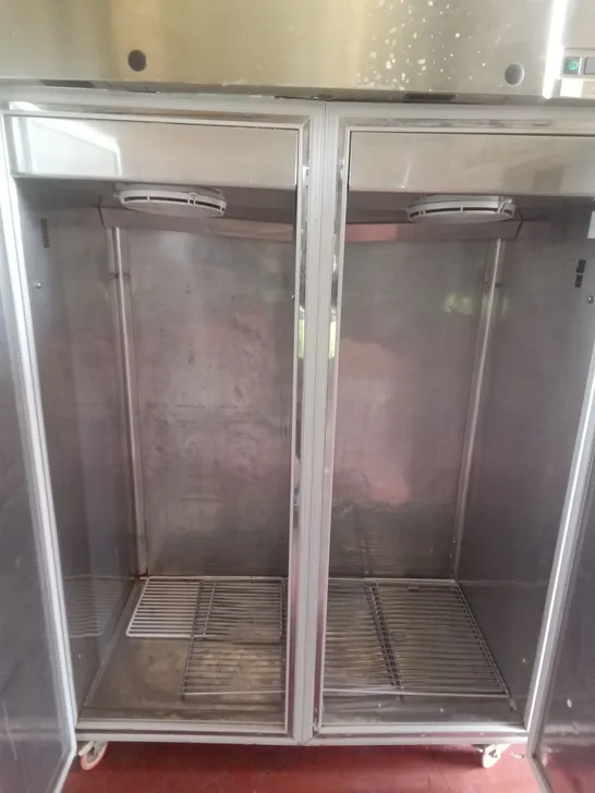 COMMERCIAL DOUBLE DOOR TALL FRIDGE 