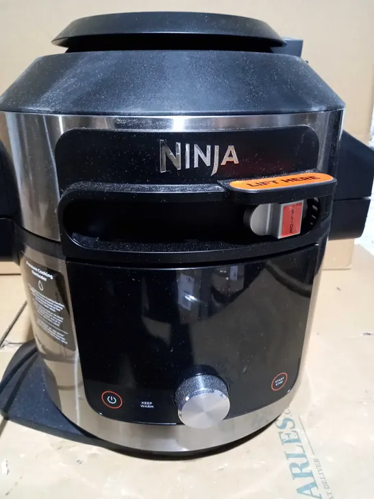 NINJA FOODI SMARTLID 7.5L MULTI COOKER & AIR FRYER