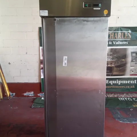 COMMERCIAL SINGLE FREESTANDING FRIDGE 