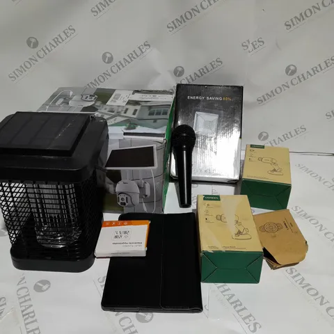 8 ASSORTED ITEMS TO INCLUDE A ENERGY SAVING FLOODLIGHT, A MOSQUITO ZAPPER AND A SOLAR POWERED CAMERA