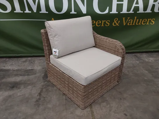 BOXED PRIMROSE LIVING GARDEN AND PATIO CURVED ARM RIGHT CORNER SOFA CHAIR PIECE IN NATURAL COLOUR