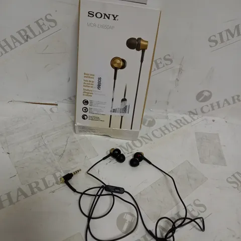 SONY MDREX650APT.CE7 EARPHONES WITH BRASS HOUSING, SMARTPHONE MIC AND CONTROL - GOLD/BLACK
