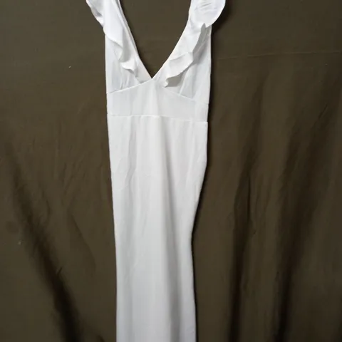 WHITE MAXI DRESS - SIZE UNSPECIFIED