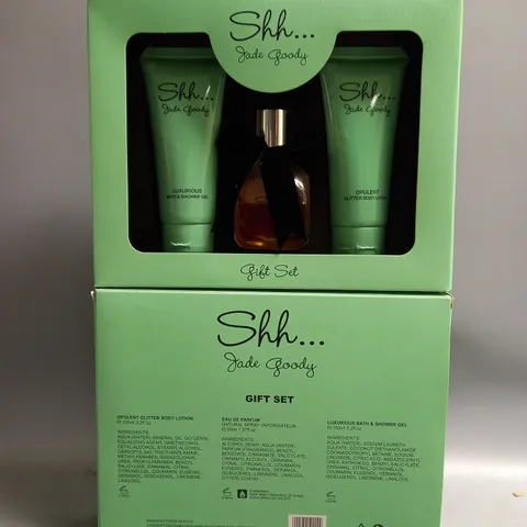 BOX OF APPROX 14 SHH... JADE GOODY GIFT SETS CONTAINING GLITTER BODY LOTION 100ML, EAU DE PARFUM 50ML AND BATH & SHOWER GEL 100ML