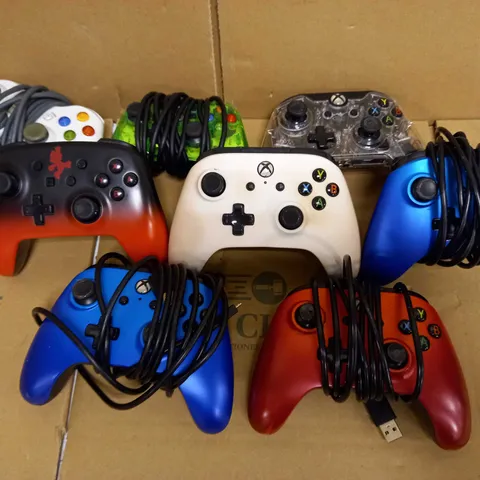 LOT OF 8 XBOX CONTROLLERS