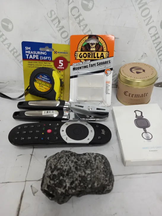 BOX OF APPROXIMATELY 15 ASSORTED ITEMS TO INCLUDE - SKY REMOTE, ROCK KEY SAFE, TIN OPENER ETC