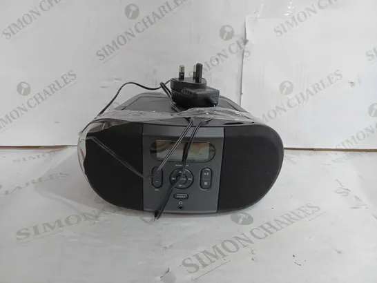 CD BOOMBOX WITH FM RADIO IN BLACK