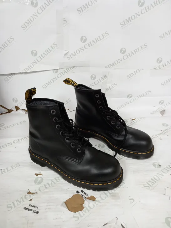 UNBOXED DR MARTENS INDUSTRIAL SAFETY TOE SIZE UK 9 