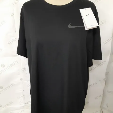 NIKE PRO BLACK T-SHIRT - M