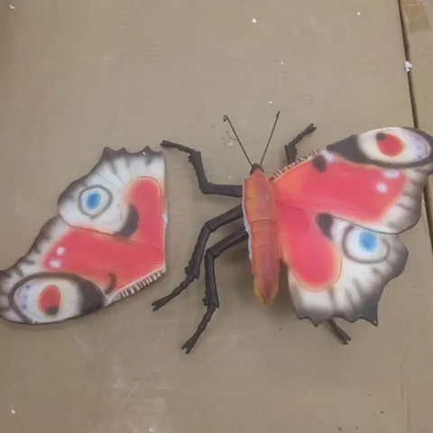 BOXED BUTTERFLY WALL DECORATION