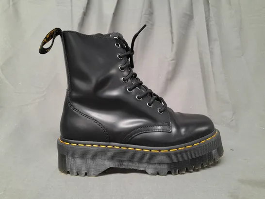 BOXED PAIR OF DR MARTENS JADON BOOTS IN BLACK UK SIZE 6.5