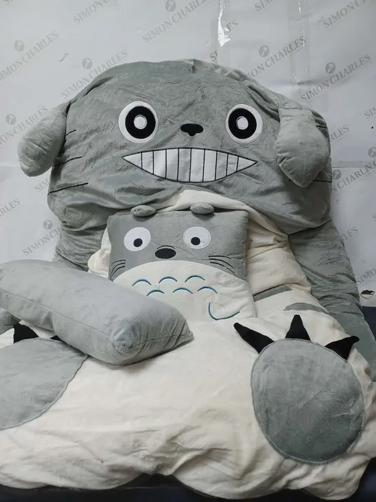 TOTORO LARGE PLUSH WITH PILLOW