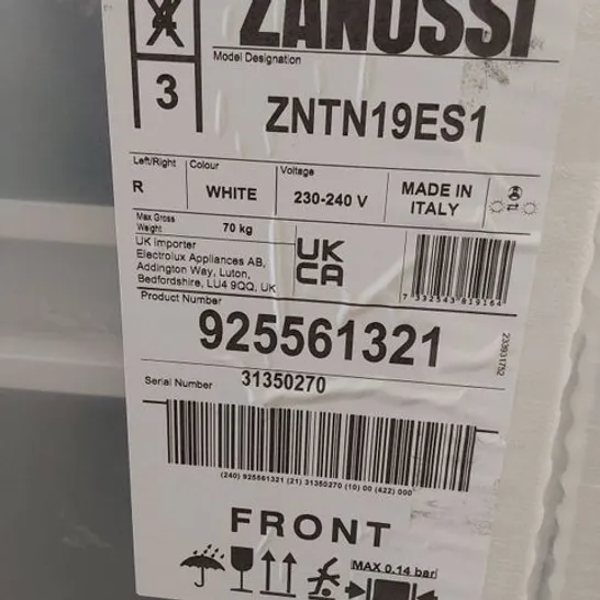 ZANUSSI INTEGRATED 70/30 FRIDGE FREEZER 213/60L Model ZNTN19ES1 RRP £725