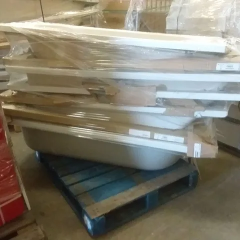 PALLET OF APPROXIMATELY MIXED 10X BATHS