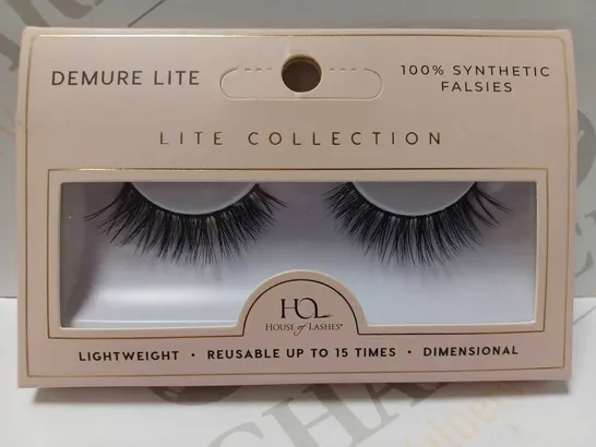 LOT OF APPROX 7 HOUSE OF LASHES DEMURE LITE STRIP LASHES	