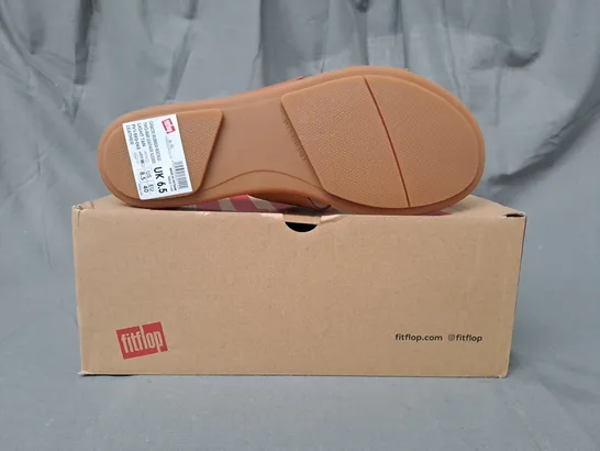 BOXED PAIR OF FITFLOP GRACIE RUBBER-BUCKLE TEO-BAR LEATHER SLIDES IN TAN UK SIZE 6.5