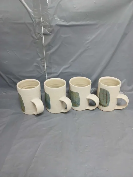 LOT OF 10 MUGS 