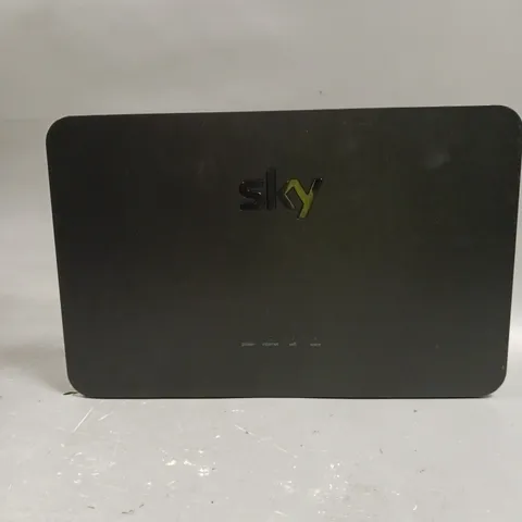 SKY Q BROADBAND HUB 4 DUAL BAND WIRELESS ROUTER