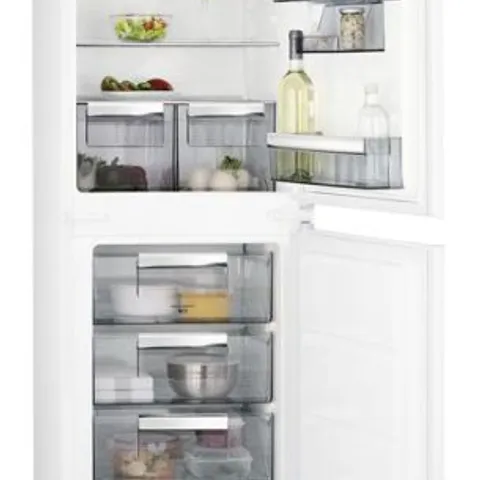 AEG INTEGRATED 50/50 FRIDGE FREEZER WHITE Model SCE818F6NS