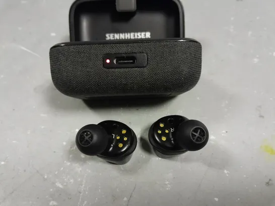 UNBOXED SENNHEISER TWS EARBUDS