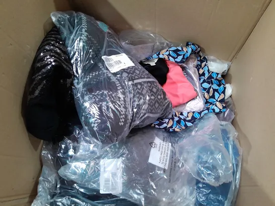 BOX OF APPROX 15 ASSORTED CLOTHING ITEMS TO INCLUDE - SKETCHERS - MUK LUKS - SEA SALT CORNWALL ECT 