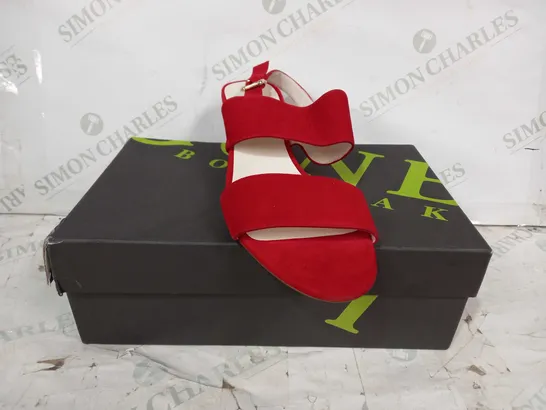 BOXED PAIR OF JONES LOW HEEL OPEN TOE SUEDE SANDALS IN RED UK SIZE 8