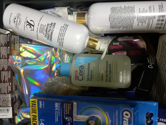 LOT OF APPROXIMATELY 20 ASSORTED HEALTH & BEAUTY ITEMS, TO INCLUDE LASH SERUM, SUKIN, ROSE CONDITIONER, ETC