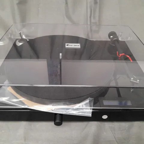 PROJECT JUKEBOX E BLACK ALL-IN-ONE TURNTABLE