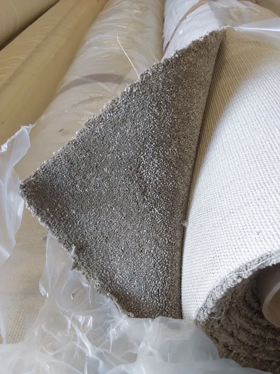 ROLL OF QUALITY EC HEARTLAND TENBURY CARPET // SIZE: APPROX 5 X 5.25m