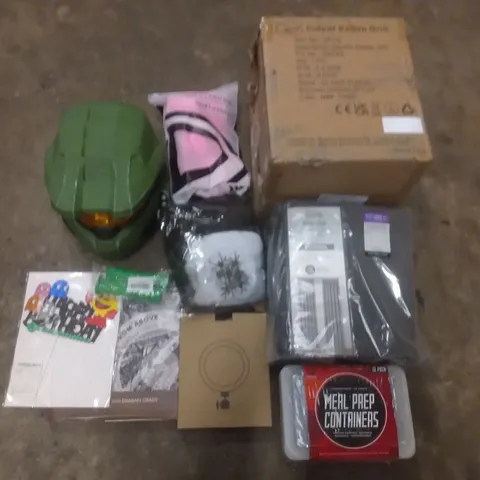 PALLET OF ASSORTED ITEMS INCLUDING INDOOR KEBAB GRILL, MEAL PREP CONTAINERS, HALO MASTER CHIEF HELMET, PENCIL PLEAT CURTAINS, SPORT HARNESS, SMALL LED RING LIGHT 