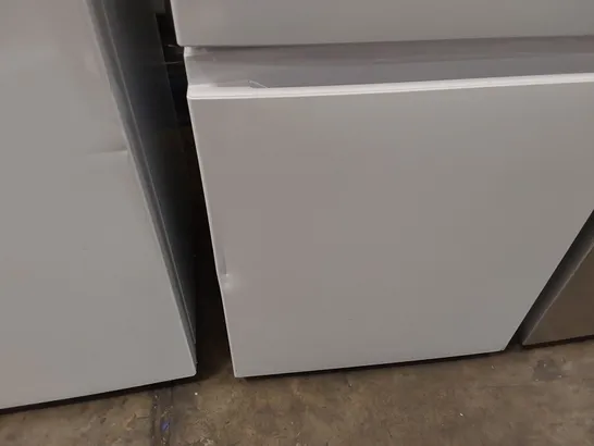 FRIDGEMASTER 50CM FREESTANDING 60/40 FRIDGE FREEZER IN WHITE MC50175A - UNPROCESSED RAW RETURN