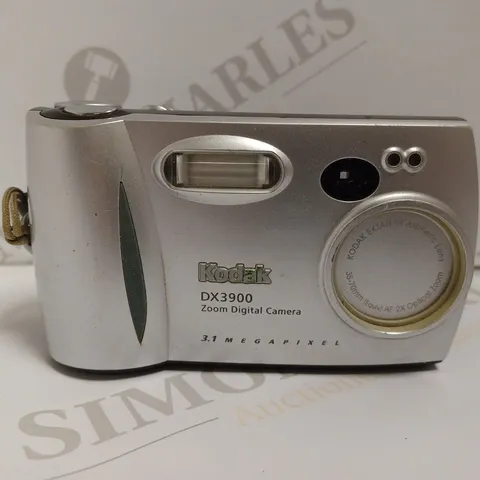 KODAK DX3900 DIGITAL CAMERA